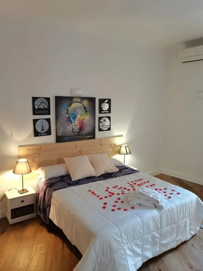 Corte Dei Lombardi Apartment Naples